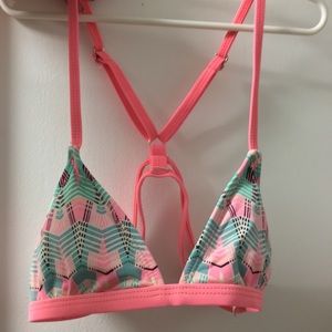 Hurley women’s bathing suit top